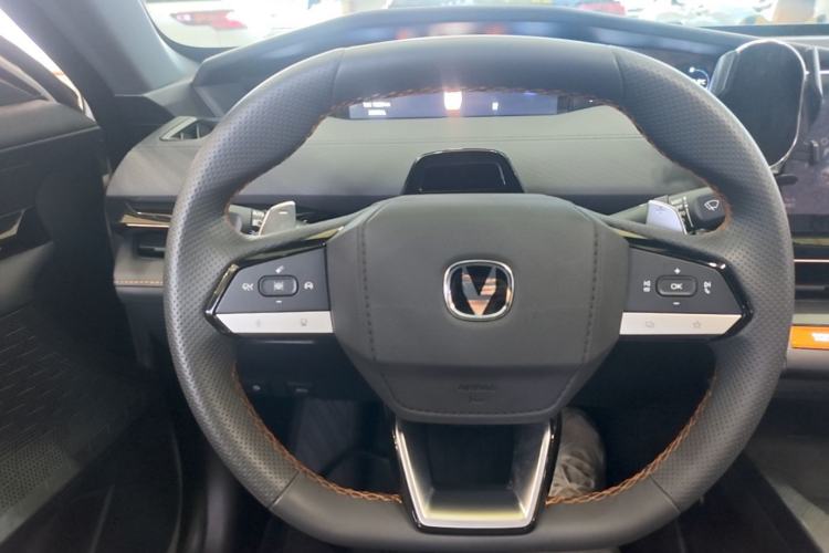 Used CHANGAN UNI-V 2023 1.5T Prestige Model Steering Wheel