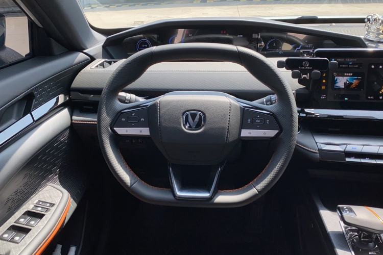 Used CHANGAN UNI-V 2023 1.5T Premium Model Steering Wheel