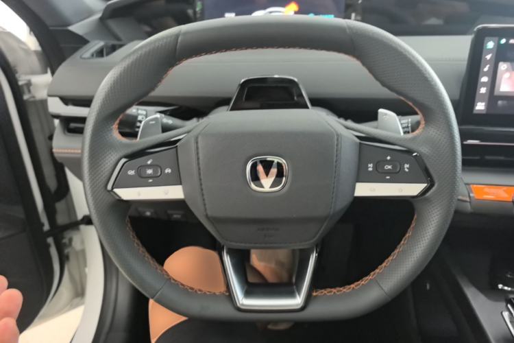 Used CHANGAN UNI-V 2023 1.5T Prestige Model Steering Wheel