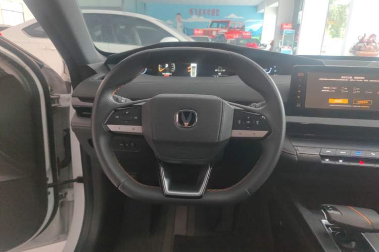 Used CHANGAN UNI-V 2023 1.5T Premium Model Steering Wheel