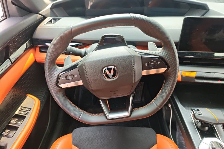 Used CHANGAN UNI-V 2023 1.5T Sport Edition Steering Wheel