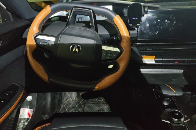 Used CHANGAN UNI-V 2023 1.5T Prestige Model Steering Wheel
