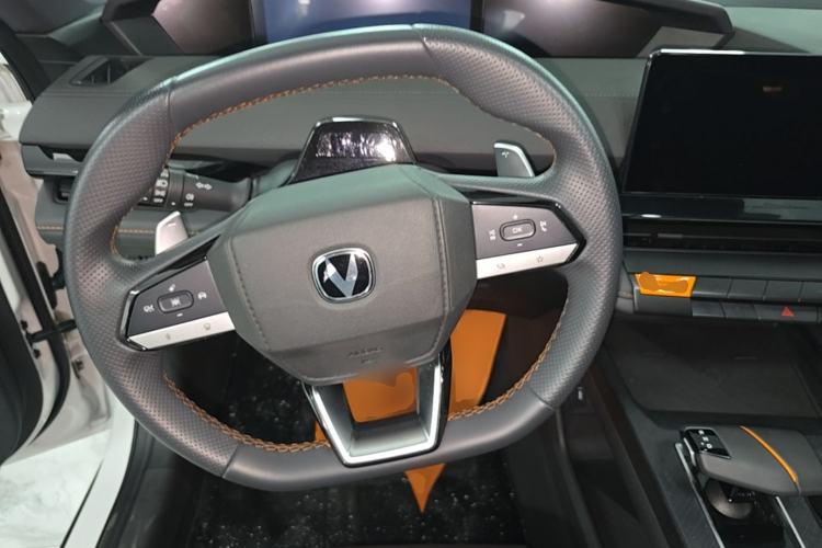 Used CHANGAN UNI-V 2023 1.5T Prestige Model Steering Wheel