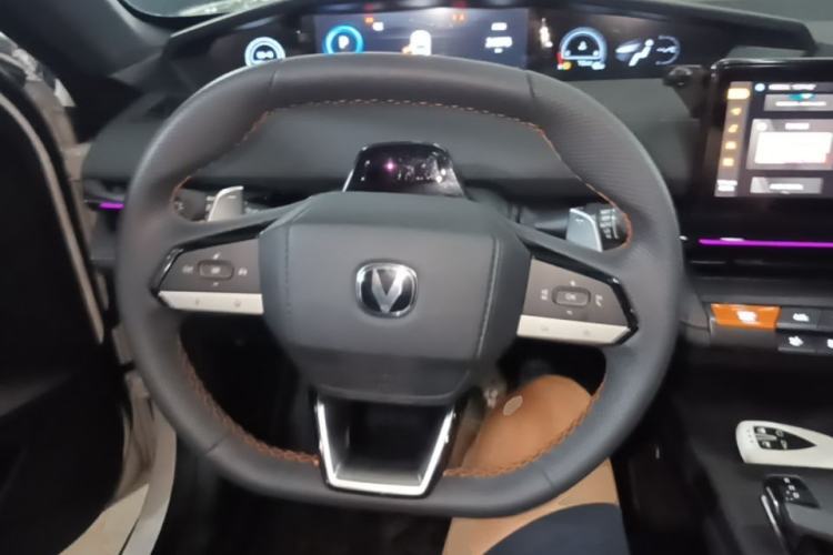 Used CHANGAN UNI-V 2023 1.5T Prestige Model Steering Wheel