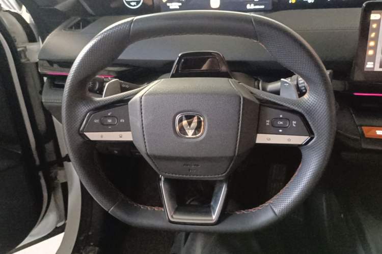 Used CHANGAN UNI-V 2023 1.5T Prestige Model Steering Wheel