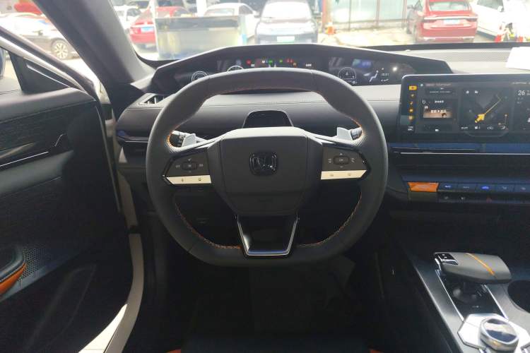 Used CHANGAN UNI-V 2023 1.5T Prestige Model Steering Wheel
