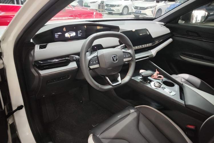 Used CHANGAN UNI-V 2023 1.5T Prestige Model Steering Wheel