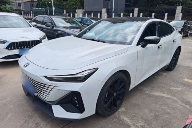Used CHANGAN UNI-V 2023 1.5T Prestige Model