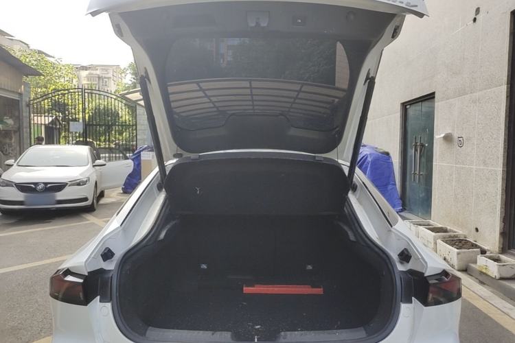 Used CHANGAN UNI-V 2023 1.5T Prestige Model Trunk