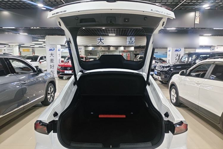 Used CHANGAN UNI-V 2023 1.5T Premium Model Trunk