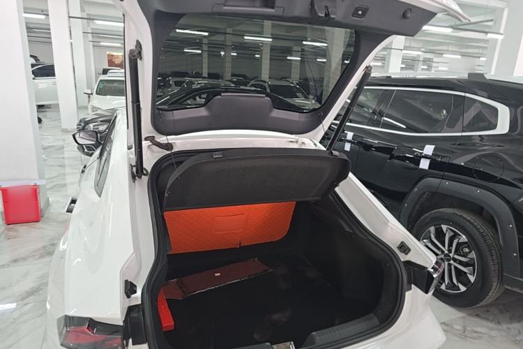 Used CHANGAN UNI-V 2023 1.5T Prestige Model Trunk