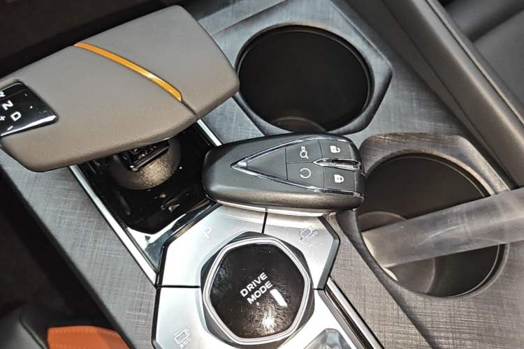 Used CHANGAN UNI-V 2023 1.5T Prestige Model Vehicle Key