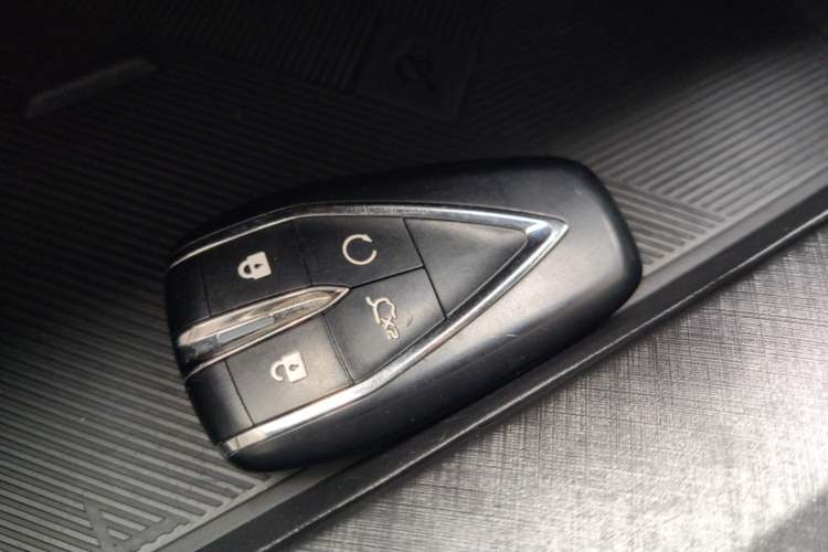 Used CHANGAN UNI-V 2023 1.5T Prestige Model Vehicle Key