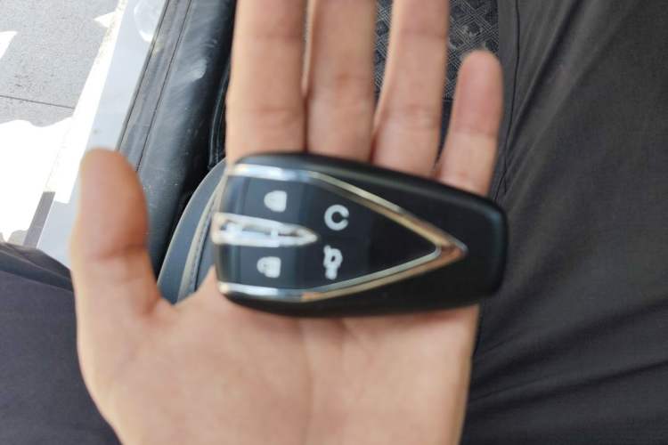Used CHANGAN UNI-V 2023 1.5T Prestige Model Vehicle Key