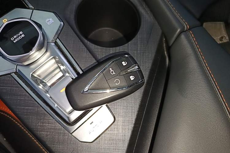 Used CHANGAN UNI-V 2023 1.5T Premium Model Vehicle Key