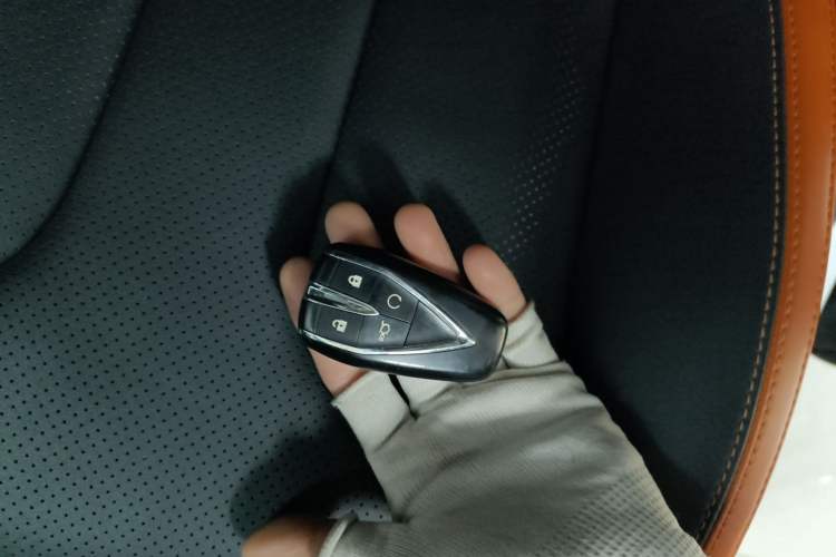 Used CHANGAN UNI-V 2023 1.5T Prestige Model Vehicle Key