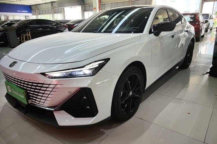 Used CHANGAN UNI-V 2023 1.5T Prestige Model Guazi used car, China used car export, Used car for sale, Used CHANGAN cars, Cheapest cars for sale