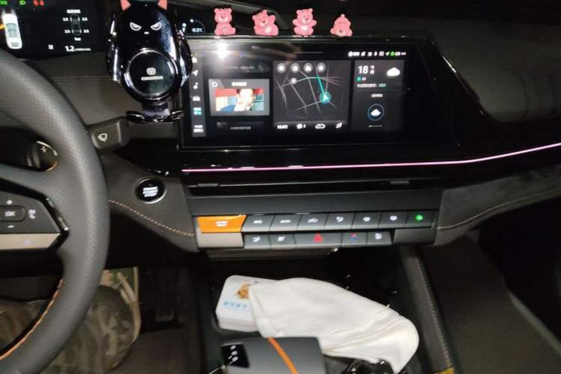 Used CHANGAN UNI-V 2024 1.5T Prestige Sport Edition Audio And AC Panel