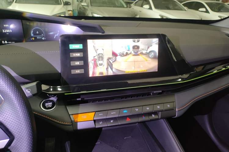 Used CHANGAN UNI-V 2024 1.5T Prestige Edition Audio And AC Panel