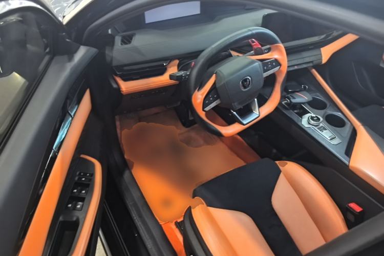 Used CHANGAN UNI-V 2024 2.0T High-Performance Version Driver Seat