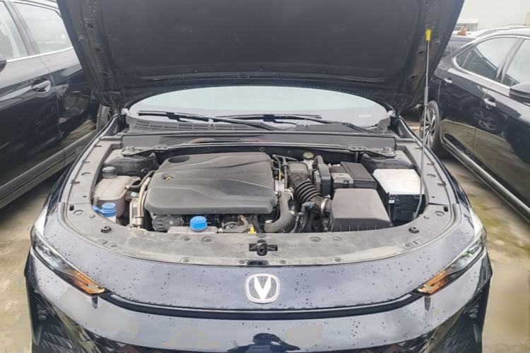 Used CHANGAN UNI-V 2024 1.5T Prestige Sport Edition Engine Bay