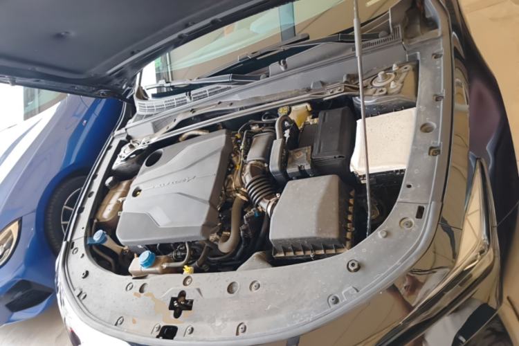 Used CHANGAN UNI-V 2024 1.5T Prestige Sport Edition Engine Bay