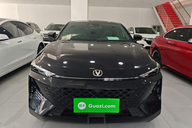 Used CHANGAN UNI-V 2024 1.5T Prestige Edition Exterior 1