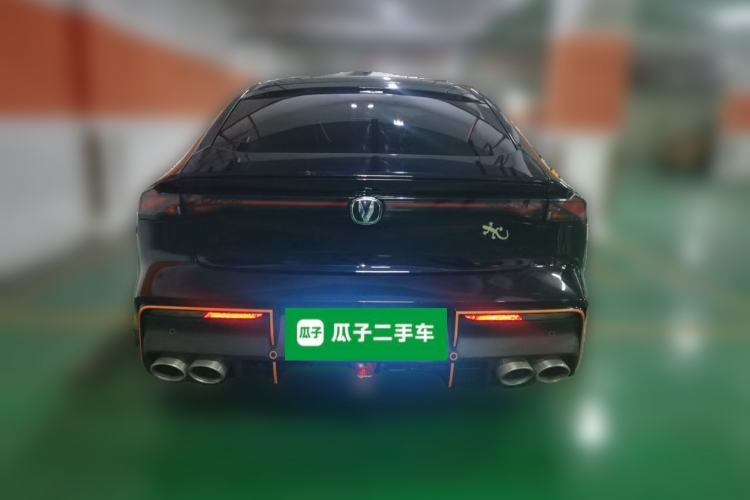 Used CHANGAN UNI-V 2024 2.0T High-Performance Version Exterior 4