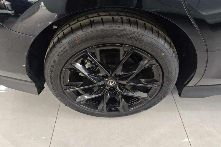 Used CHANGAN UNI-V 2024 1.5T Prestige Edition Exterior 8