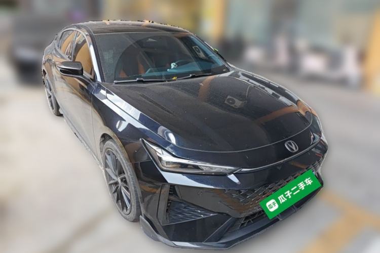 Used CHANGAN UNI-V 2024 1.5T Prestige Sport Edition Front Right 45 Deg