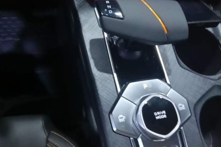 Used CHANGAN UNI-V 2024 1.5T Prestige Edition Gear Lever