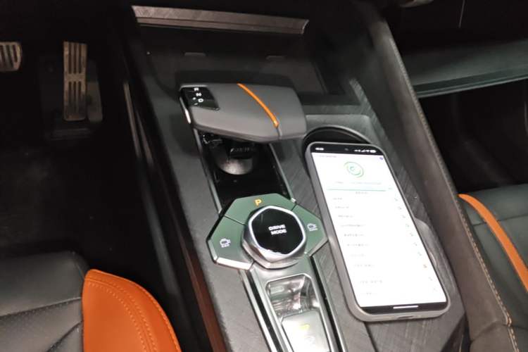 Used CHANGAN UNI-V 2024 1.5T Prestige Sport Edition Gear Lever