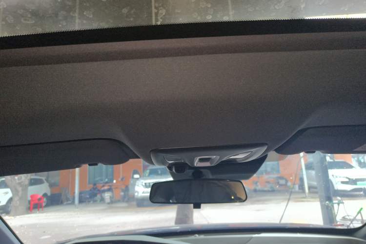Used CHANGAN UNI-V 2024 1.5T High-Energy Version Headliner