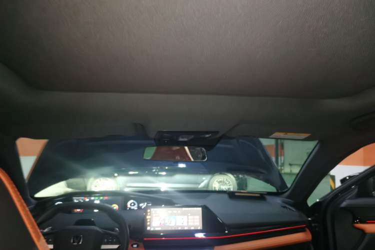 Used CHANGAN UNI-V 2024 2.0T High-Performance Version Headliner