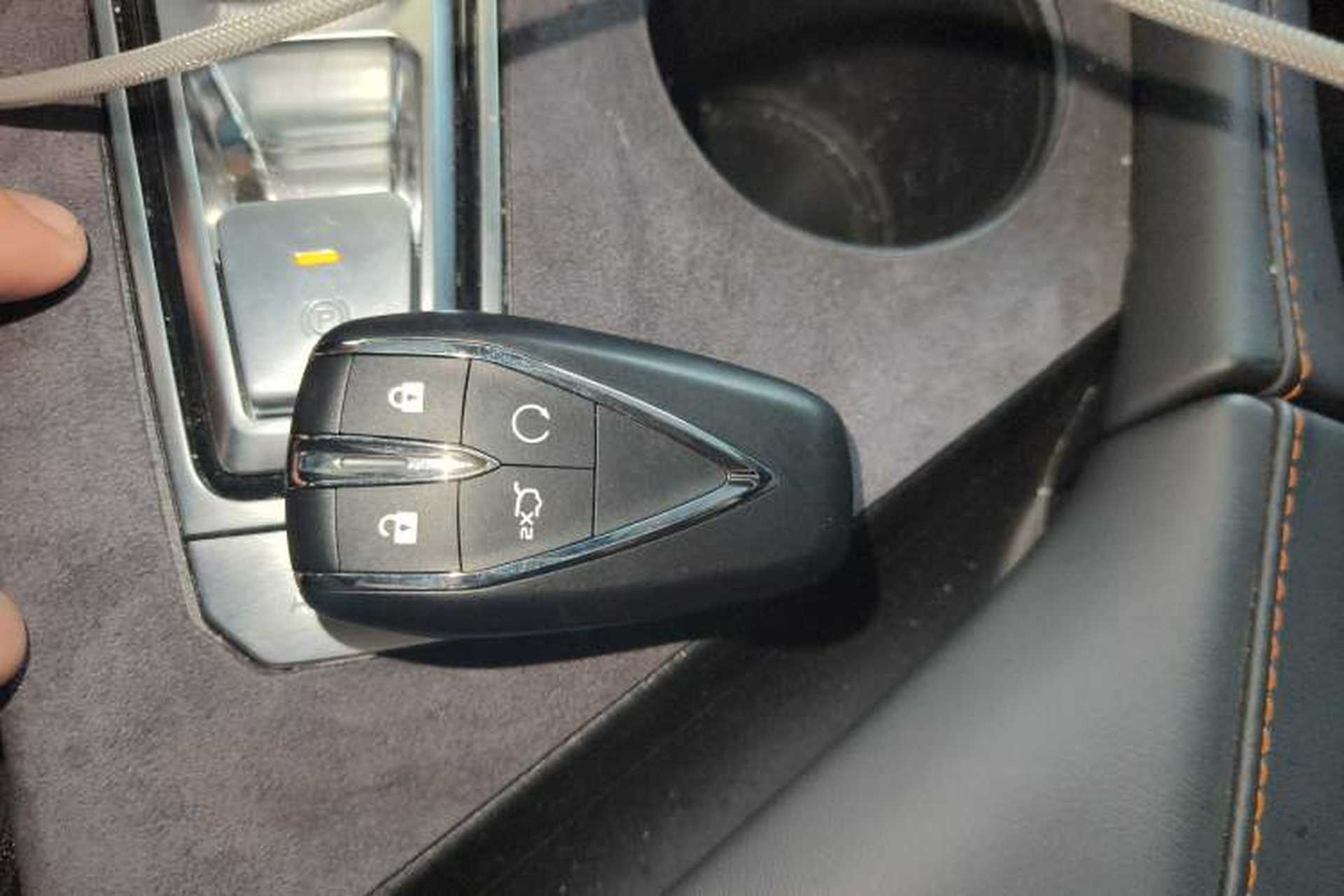 Used CHANGAN UNI-V 2024 1.5T High-Energy Version Interior 1