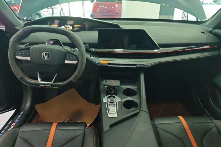 Used CHANGAN UNI-V 2024 1.5T Prestige Edition Interior 2