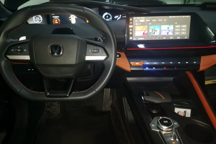 Used CHANGAN UNI-V 2024 2.0T High-Performance Version Interior 2