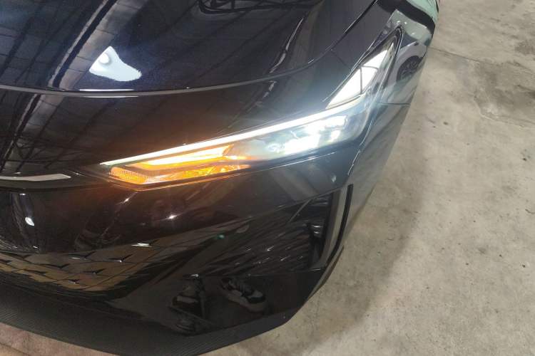 Used CHANGAN UNI-V 2024 1.5T Prestige Edition Left Front Headlight