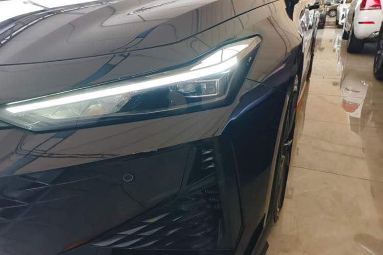 Used CHANGAN UNI-V 2024 1.5T Prestige Sport Edition Left Front Headlight
