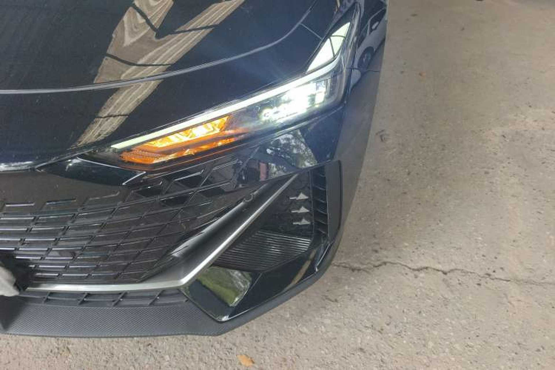 Used CHANGAN UNI-V 2024 1.5T High-Energy Version Left Front Headlight