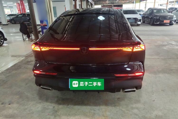 Used CHANGAN UNI-V 2024 1.5T Prestige Edition Rear