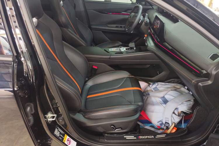 Used CHANGAN UNI-V 2024 1.5T Prestige Edition Right Front Seat