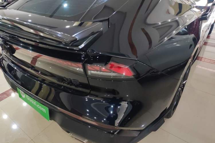 Used CHANGAN UNI-V 2024 1.5T Prestige Sport Edition Right Rear Taillight