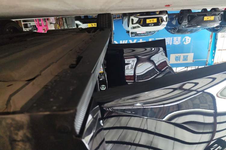 Used CHANGAN UNI-V 2024 1.5T Prestige Edition Right Side Sill