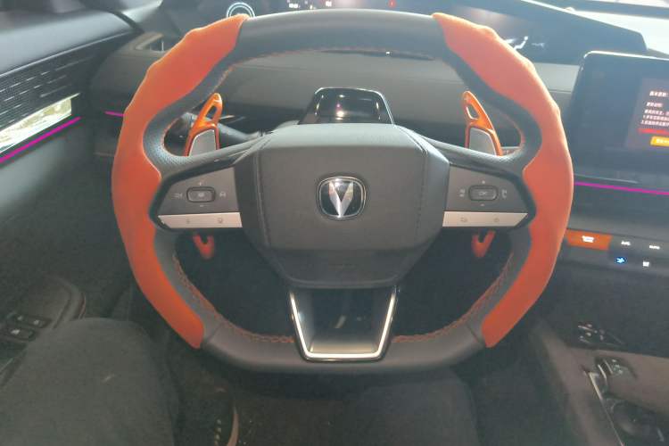 Used CHANGAN UNI-V 2024 1.5T High-Energy Version Steering Wheel