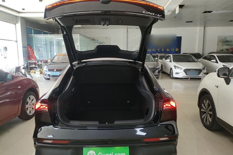 Used CHANGAN UNI-V 2024 1.5T Prestige Edition Trunk