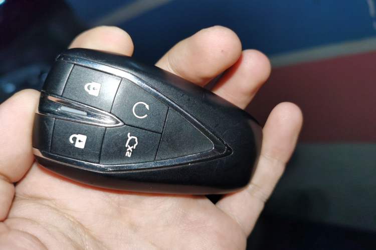 Used CHANGAN UNI-V 2024 1.5T Prestige Sport Edition Vehicle Key