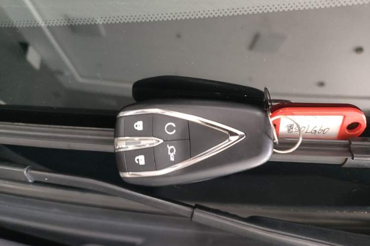 Used CHANGAN UNI-V 2024 1.5T Prestige Edition Vehicle Key