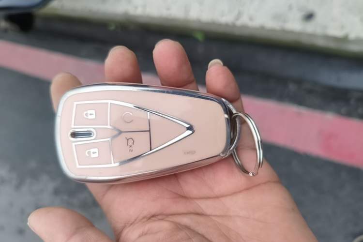 Used CHANGAN UNI-V 2024 1.5T Prestige Sport Edition Vehicle Key