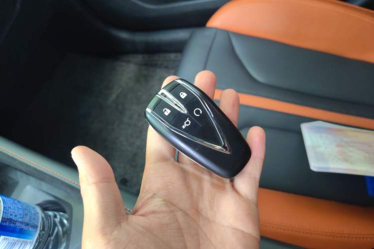 Used CHANGAN UNI-V 2024 1.5T Prestige Sport Edition Vehicle Key